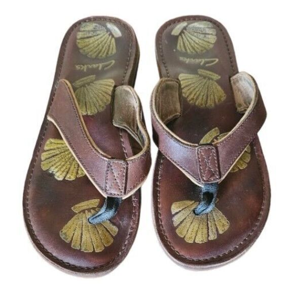 Clarks Womens 9M Flip Flops Sandals  Brown Leather Flat 88100 Seashell Insole - Picture 1 of 6